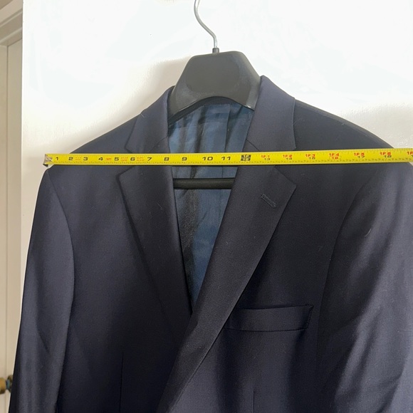 Hart Schaffner Marx Navy Blazer - Picture 10 of 10